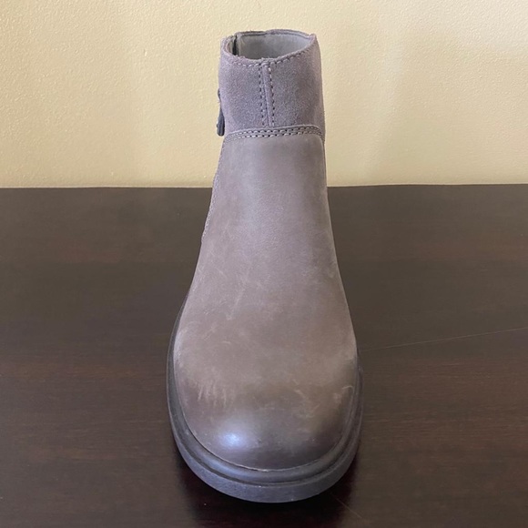 UGG HARRISON ZIP WOMENS LEATHER ZIP UP ANKLE BOOTS - Picture 5 of 7